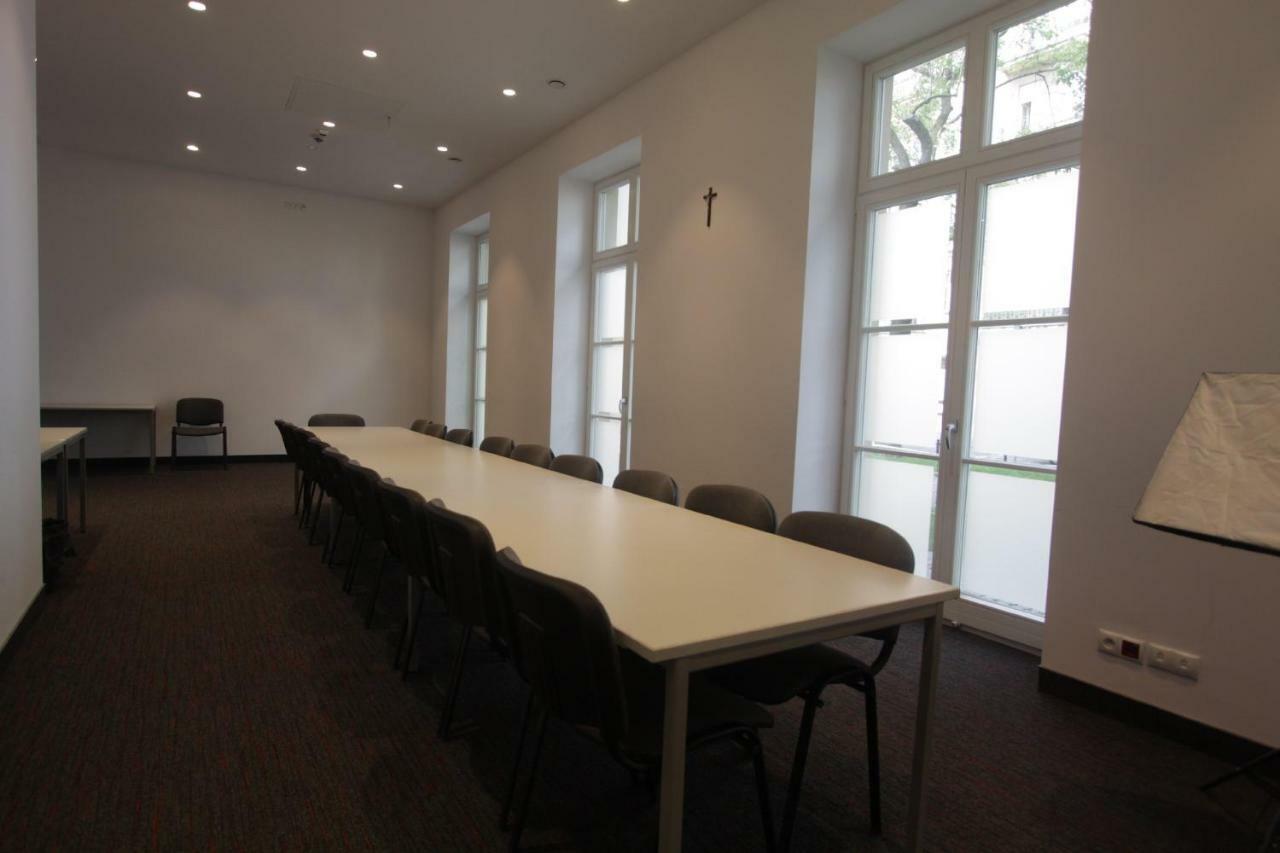 הוסטל ורשה Dom Pomocy Studentom מראה חיצוני תמונה